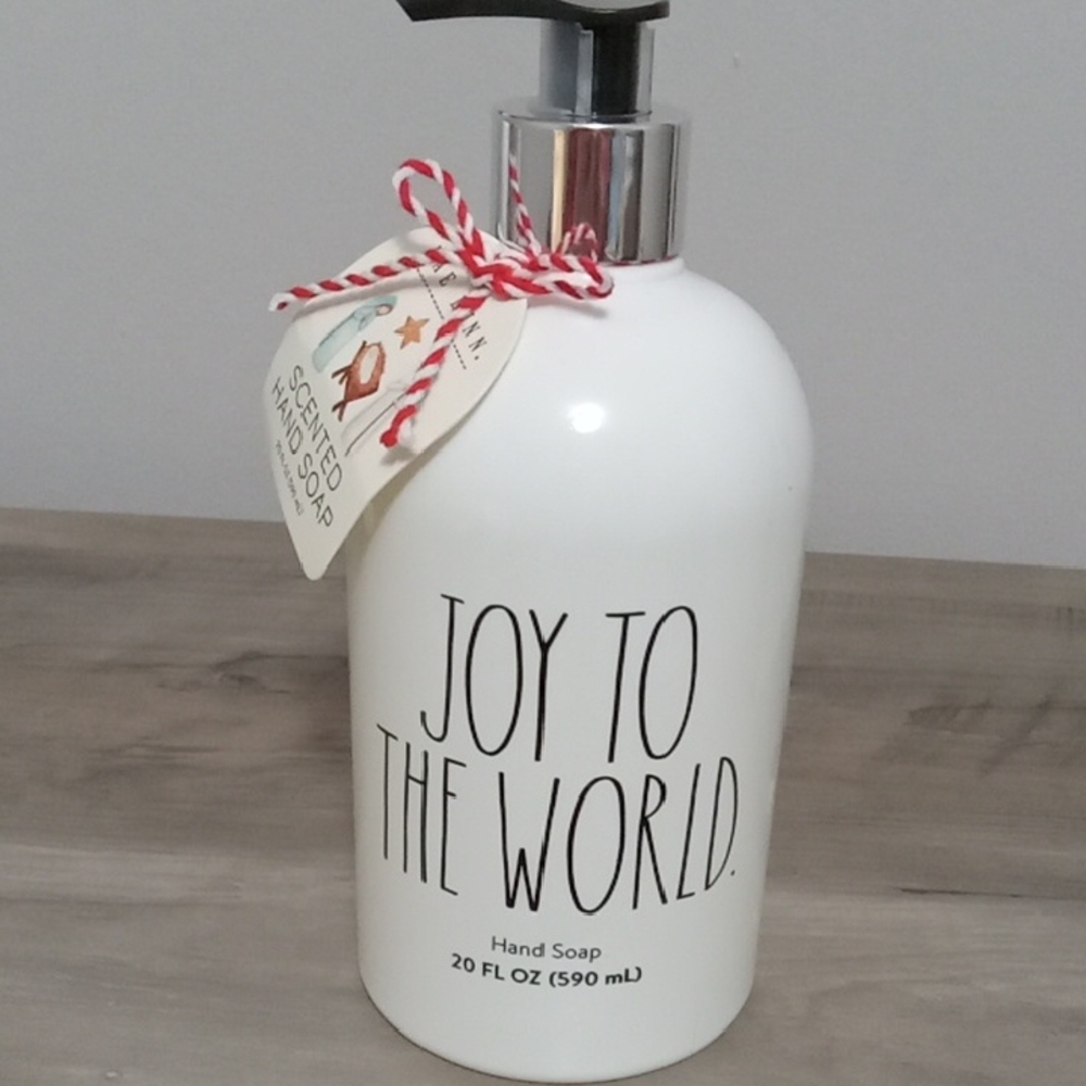 Rae Dunn Holiday Soap Dispenser New